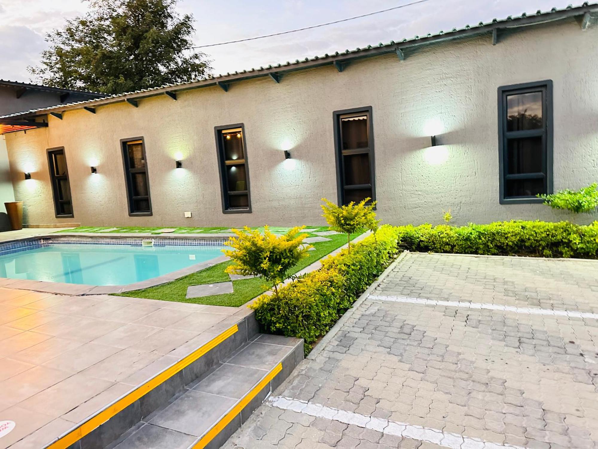 Signature Boutique Guesthouse Маун Екстер'єр фото